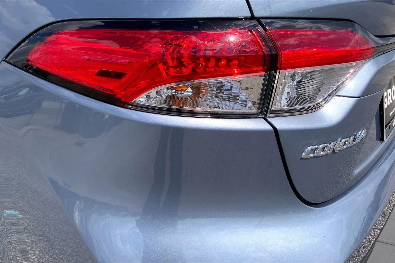 Used 2024 Celestite Toyota LE image 28