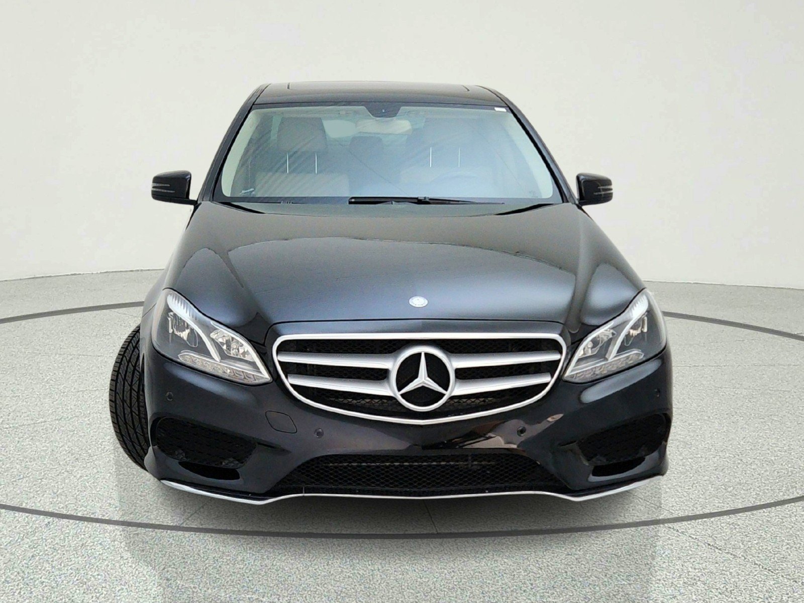 Used 2014 Black Mercedes-Benz E 350 Sport image 3