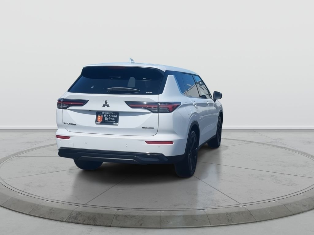 New 2026 WHT DIAMOND Mitsubishi LE image 6