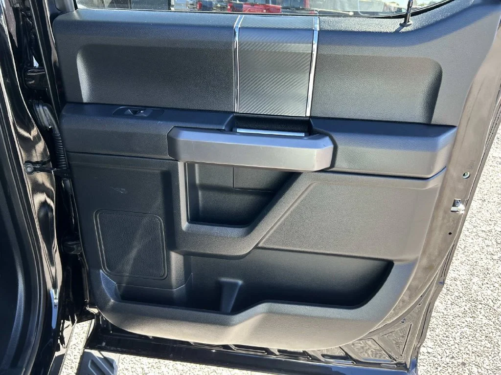 Used 2019 Black Ford XLT image 24