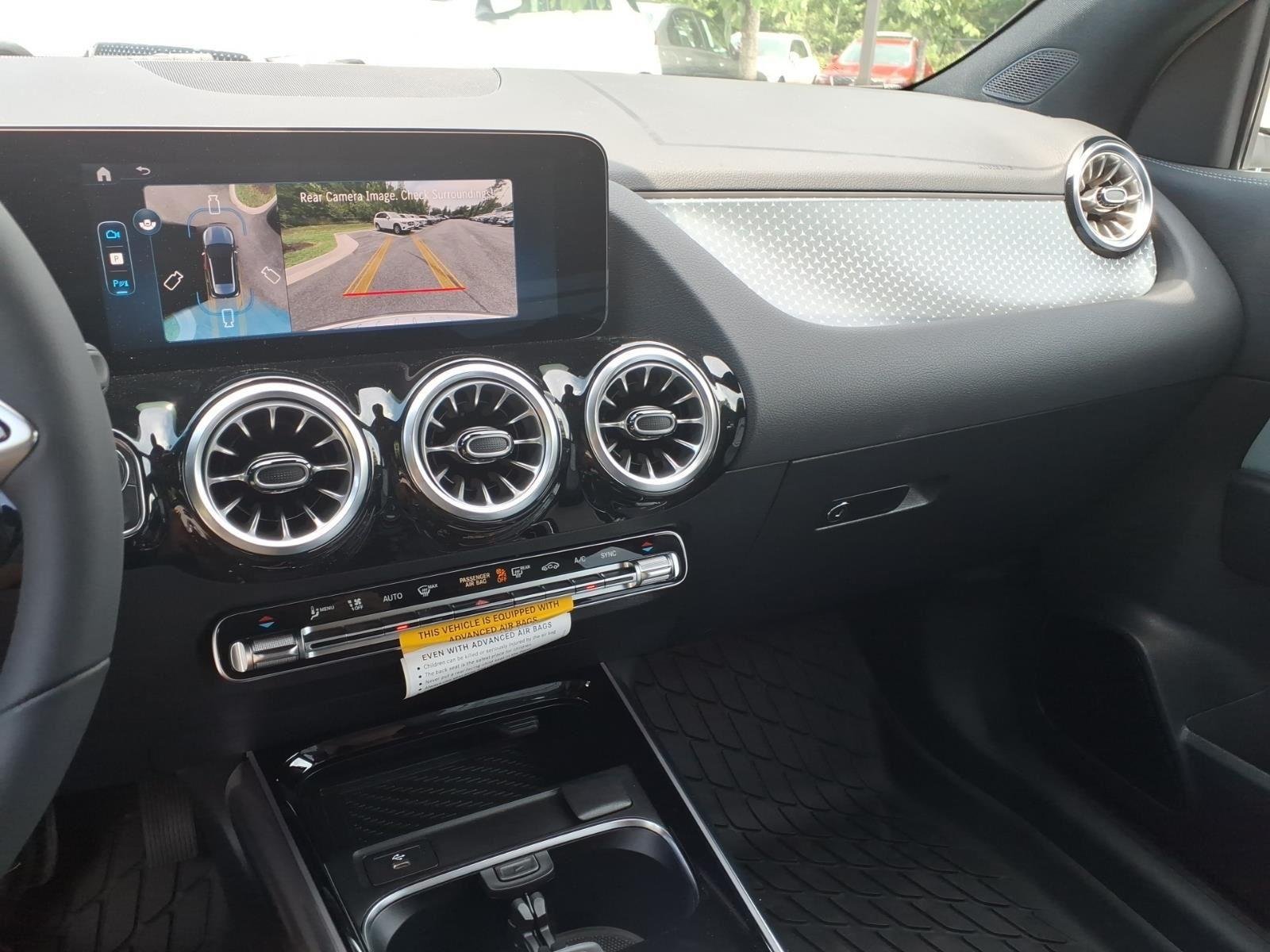 New 2026 Polar White Mercedes-Benz GLA 250 image 32