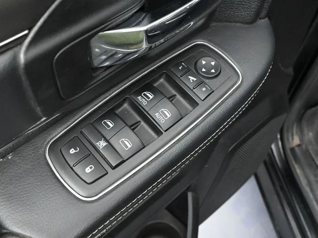 Used 2015 Black Ram Sport image 20