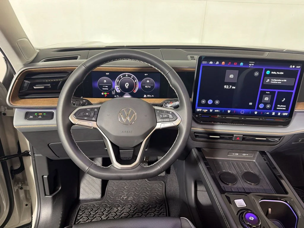 New 2027 Beige/tan Volkswagen SE w/Technology image 12