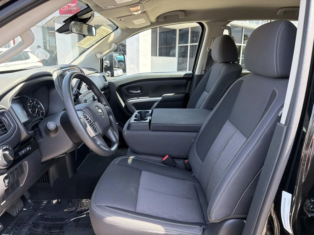 Used 2022 SUPER BLACK Nissan SV image 23