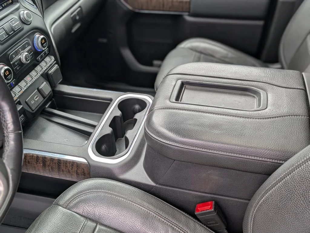 Used 2020 Gray GMC Denali image 32