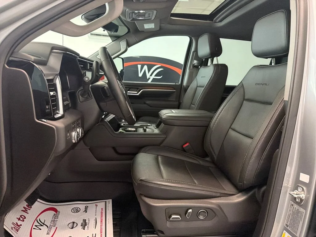Used 2025 Sterling Metallic GMC Denali image 11