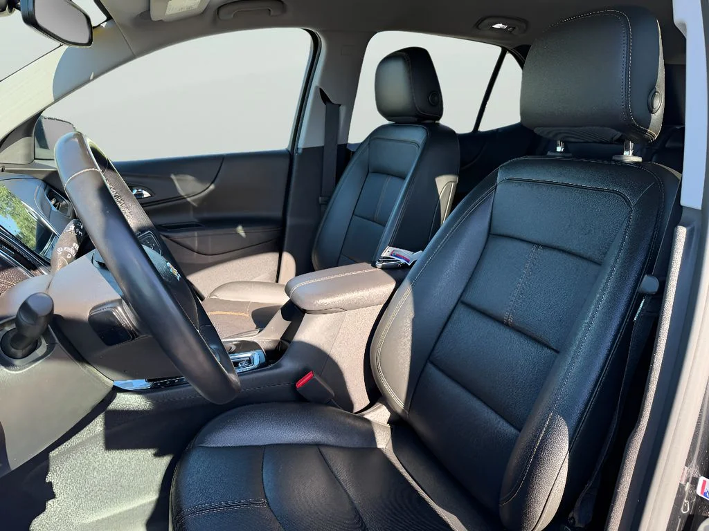 Used 2023 Mosaic Black Metallic Chevrolet Premier image 24