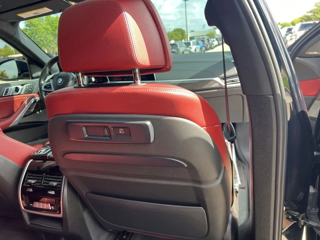 Used 2020 Black BMW M50i image 49