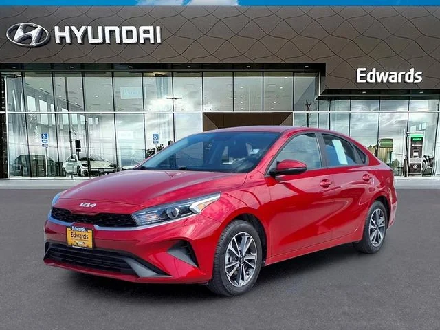 Used 2023 Red Kia LXS image 1