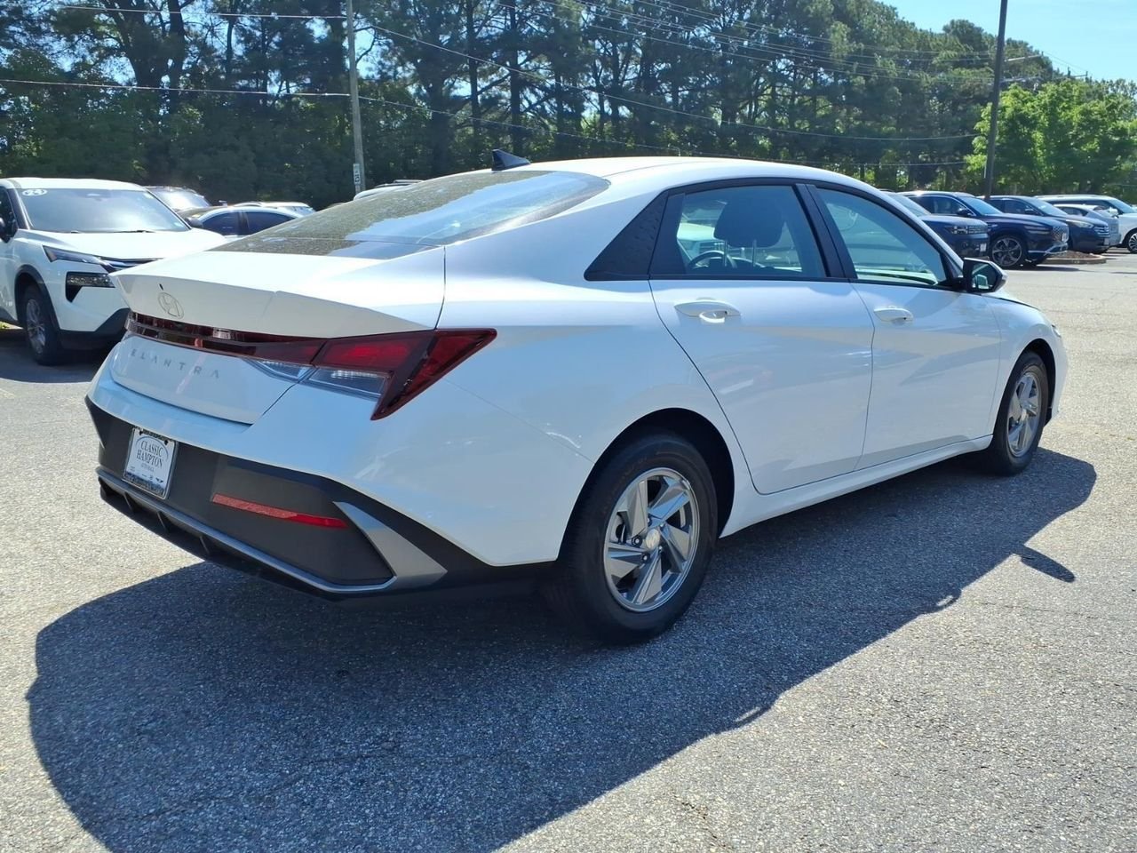 New 2026 Serenity White Hyundai SE image 6