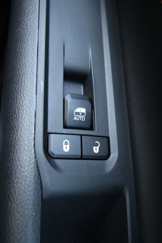 Used 2024 White Jeep Trailhawk image 24