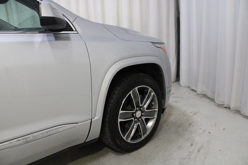 Used 2019 Silver GMC Denali image 31