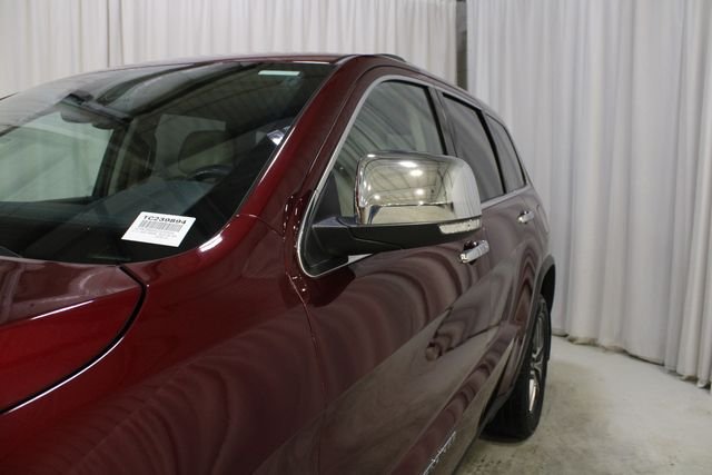 Certified Used 2020 Velvet Jeep Limited image 35