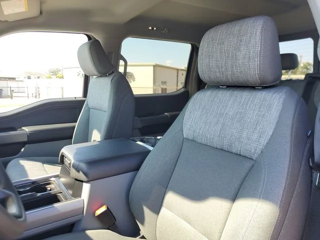 2026 Ford F-250 Super Duty XLT - Photo 15