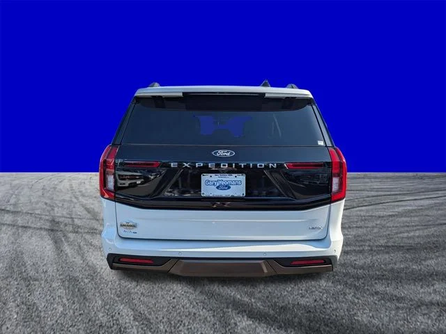 New 2027 Star White Metallic Tri-Coat Ford MAX King Ranch® image 5