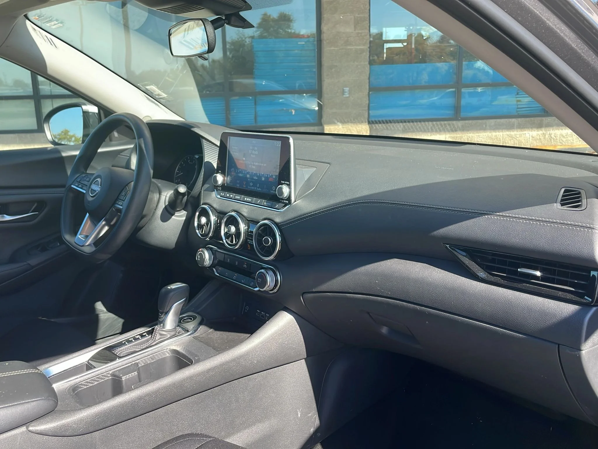 2024 Nissan Sentra SV - Photo 19