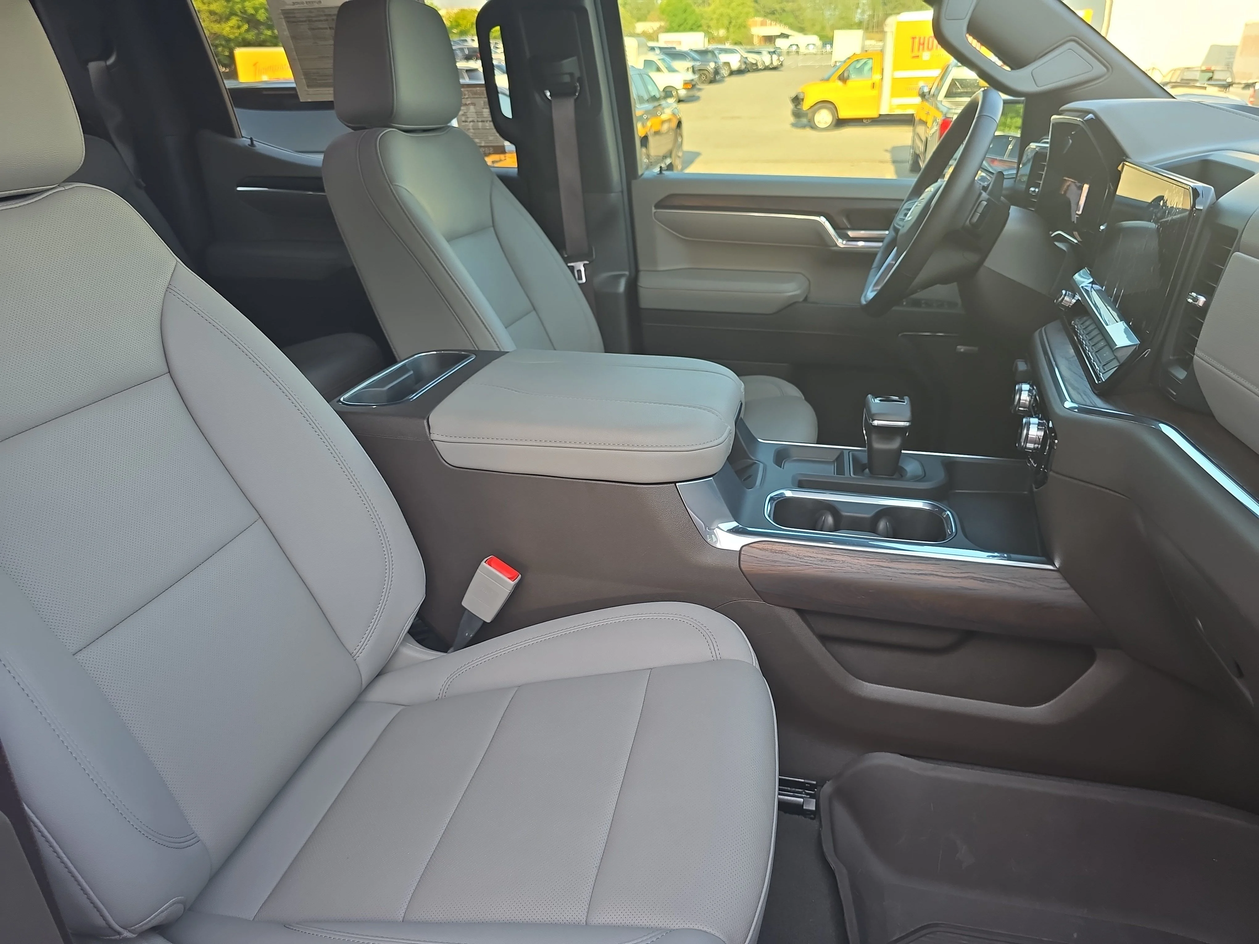 Used 2024 Summit White GMC SLT image 10