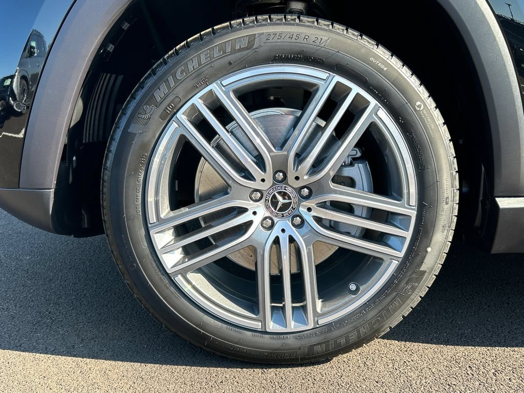 New 2026 Black Mercedes-Benz GLS 450 image 74