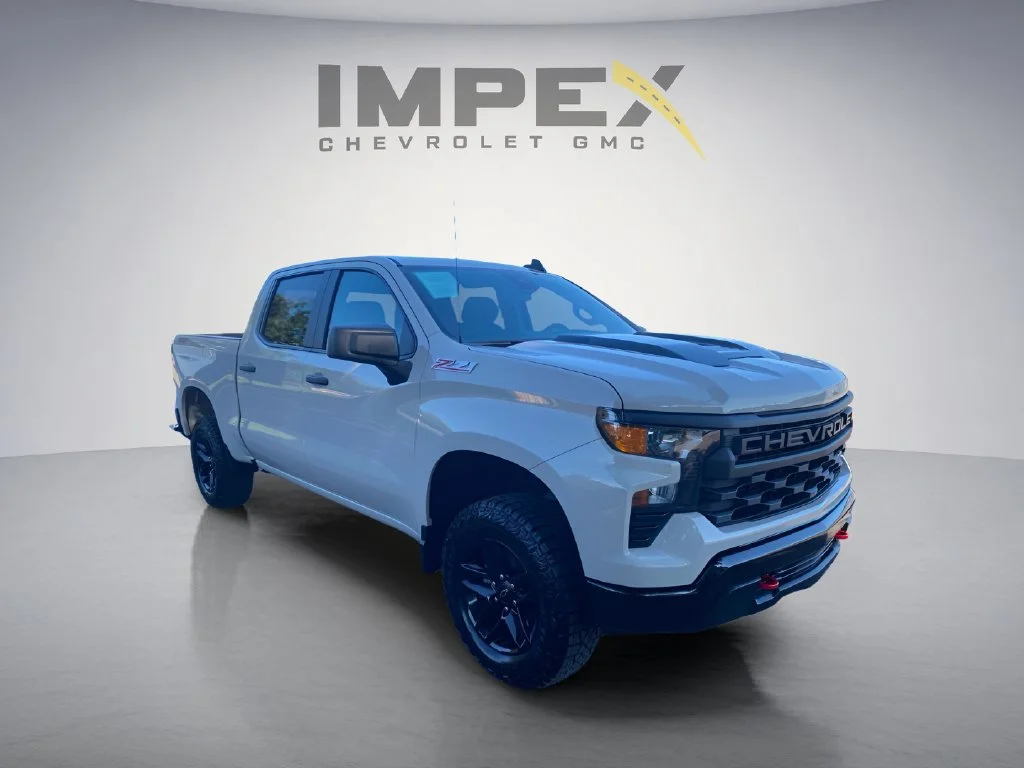 Used 2026 White Sands Chevrolet Custom Trail Boss image 7