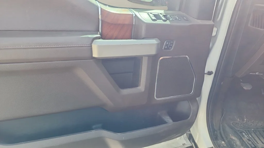 Used 2020 White Ford King Ranch image 14