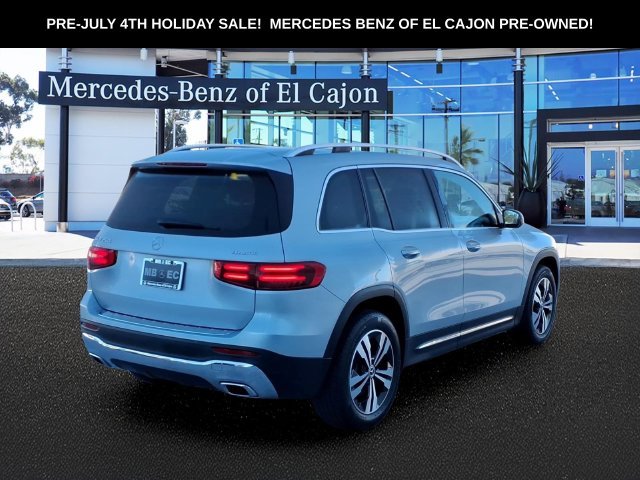Used 2026 Silver Mercedes-Benz GLB 250 image 4