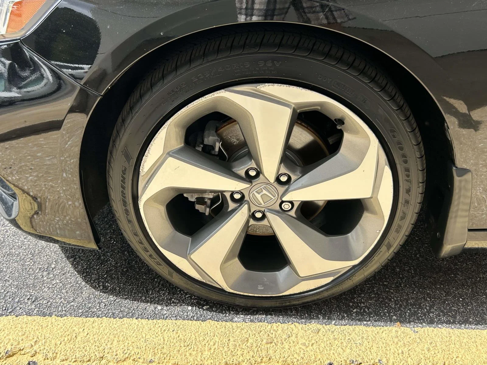 Certified Used 2019 Black Honda Touring 2.0T Auto image 5