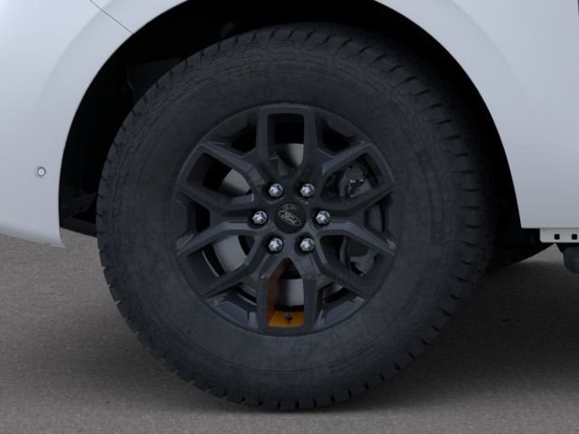 New 2025 White Ford Tremor image 19