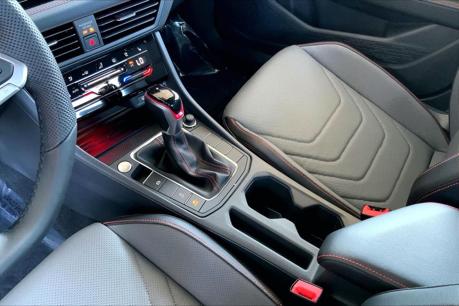 2026 Volkswagen Jetta GLI Autobahn - Photo 7
