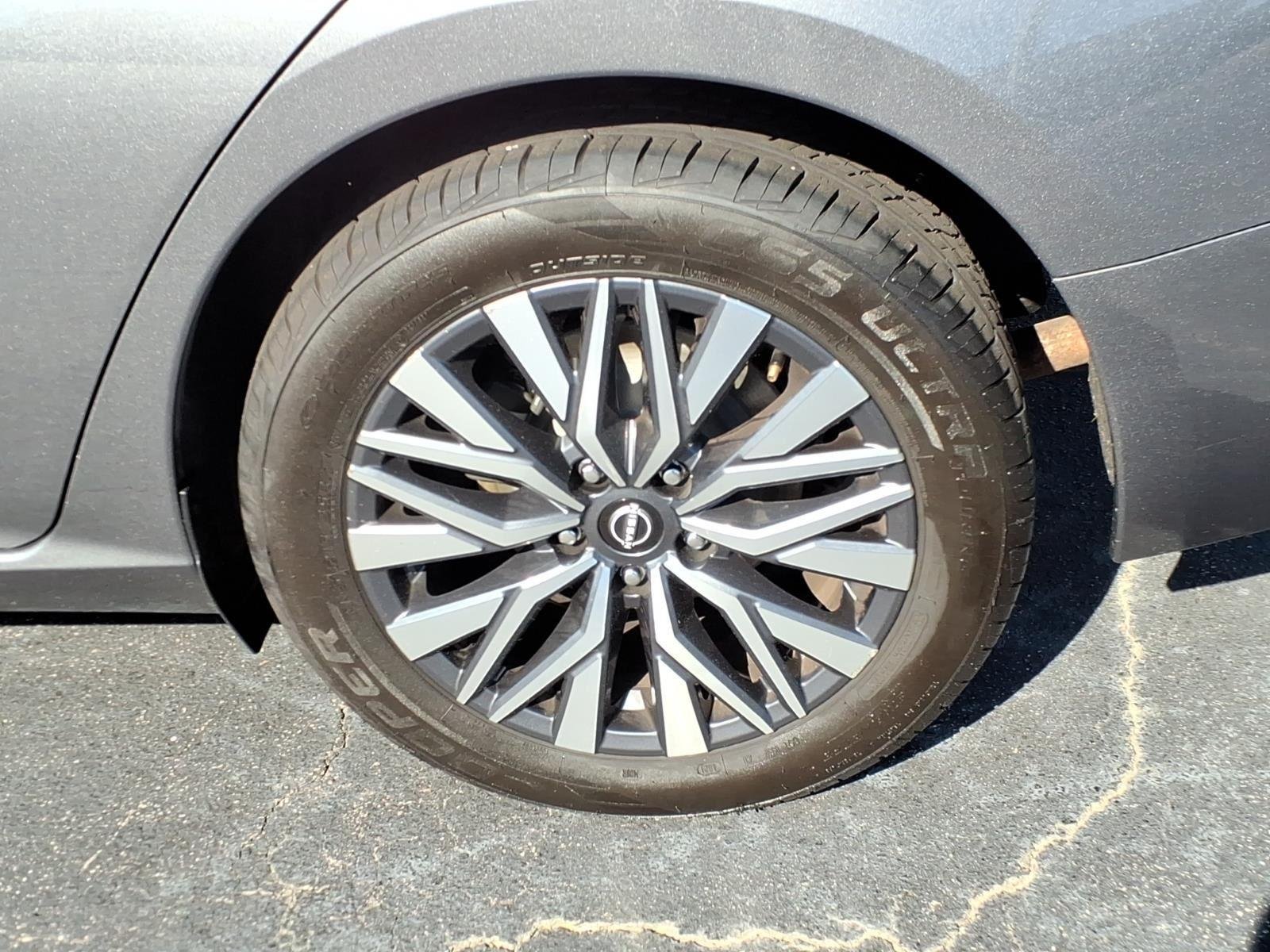 Used 2024 Gun Metallic Nissan 2.5 SV image 11