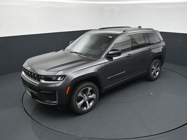 New 2026 Baltic Gray Metallic Clear-Coat Exterior Paint Jeep Limited image 14