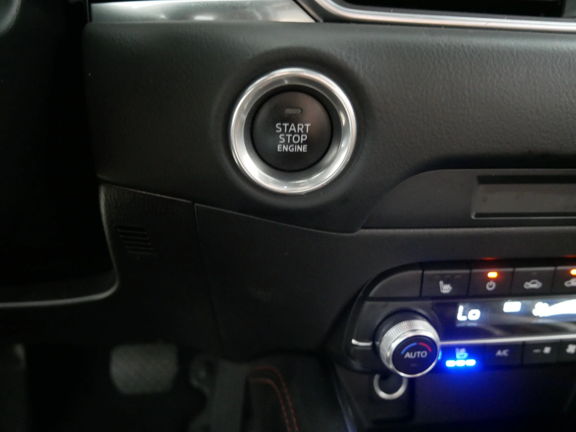 Used 2024 Rhodium White Metallic Mazda 2.5 Carbon Turbo image 29