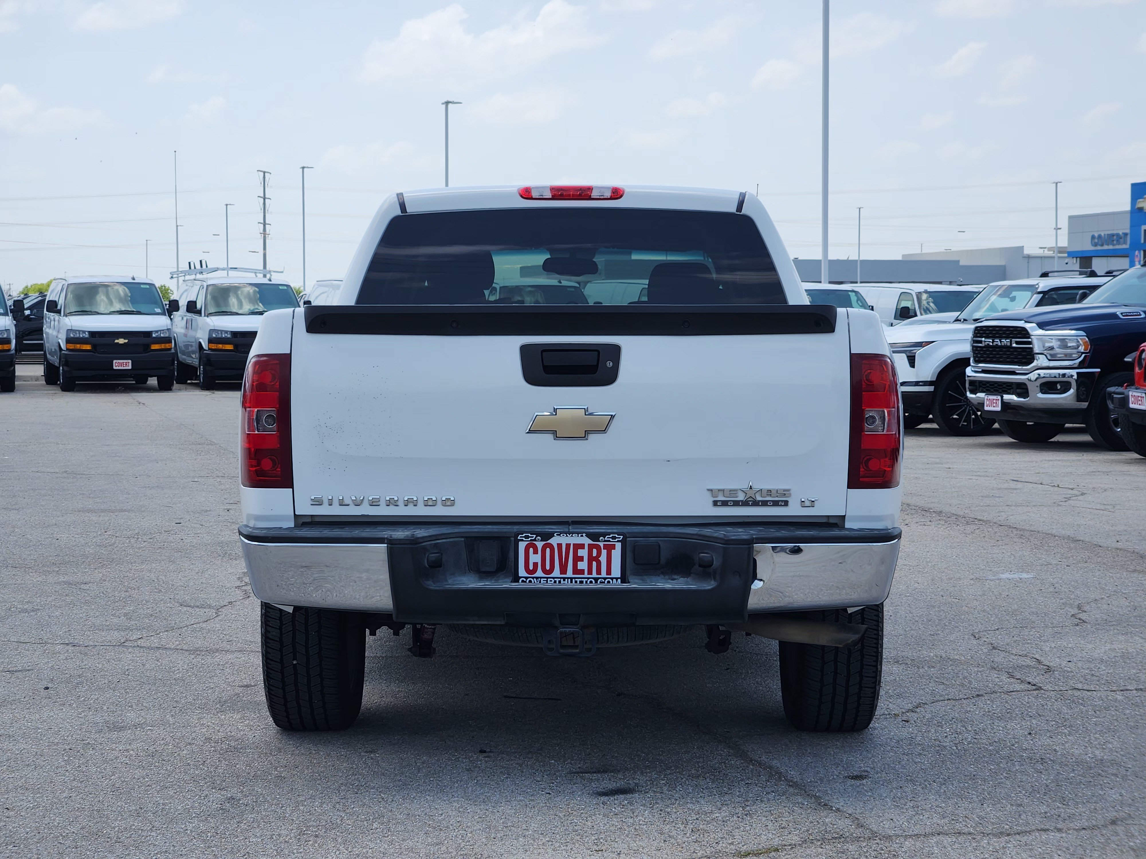 Used 2009 SUMMIT WHITE Chevrolet LT image 6