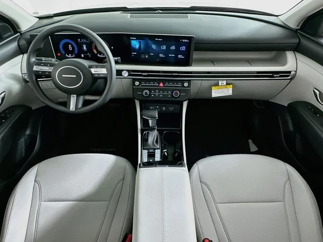New 2026 Hyundai TUCSON SE