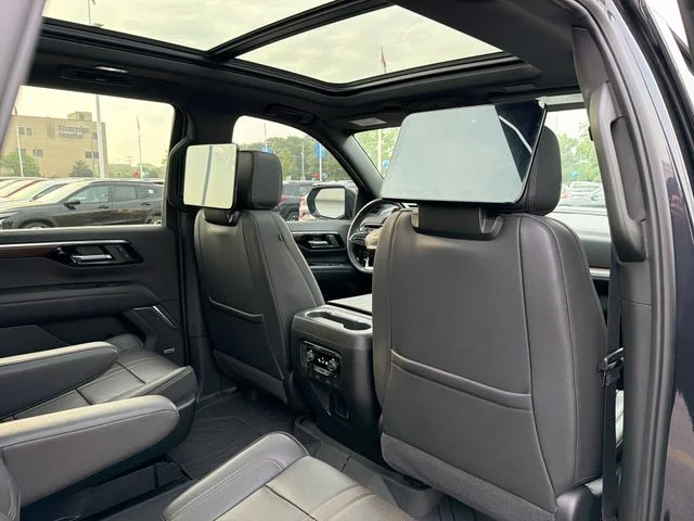 Used 2025 Gray Chevrolet High Country image 28