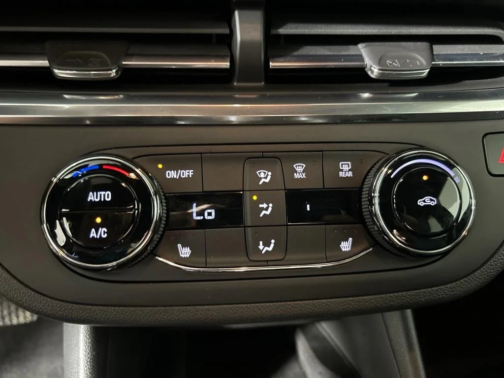 Used 2024 Cinnabar Metallic Buick Preferred image 20