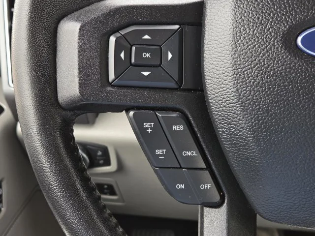 Used 2019 Blue Ford XLT image 19