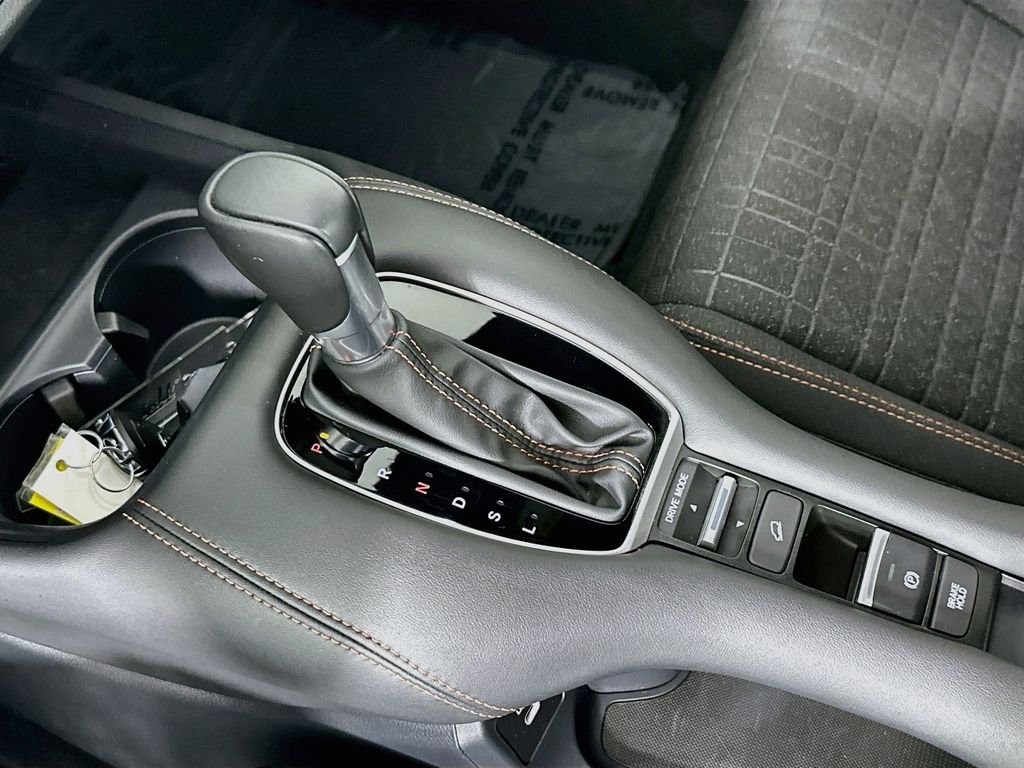 Used 2025  Honda Sport image 17