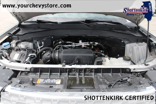 Used 2023 Silver Ford XLT image 5