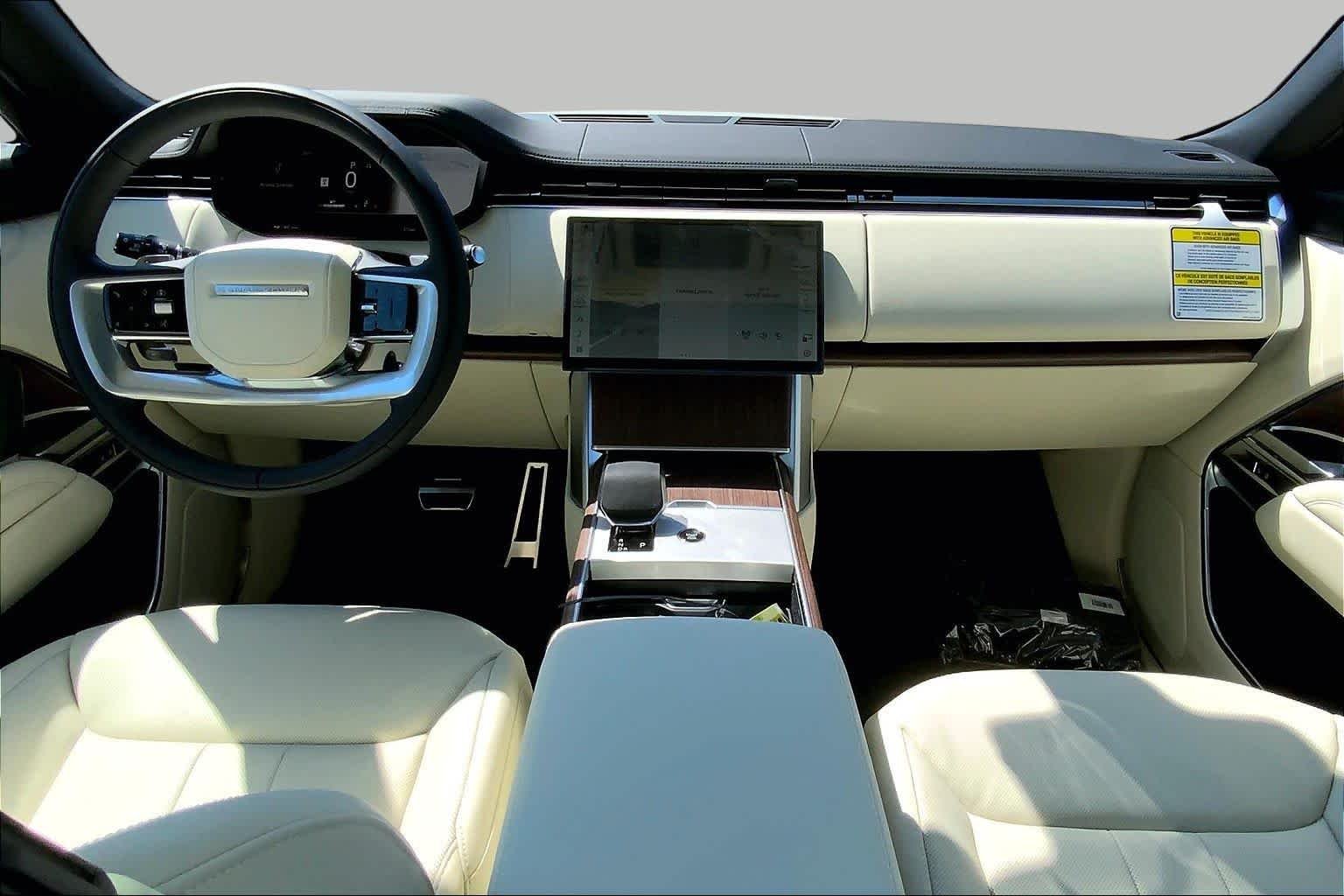 New 2026 Fuji White Land Rover SE image 6