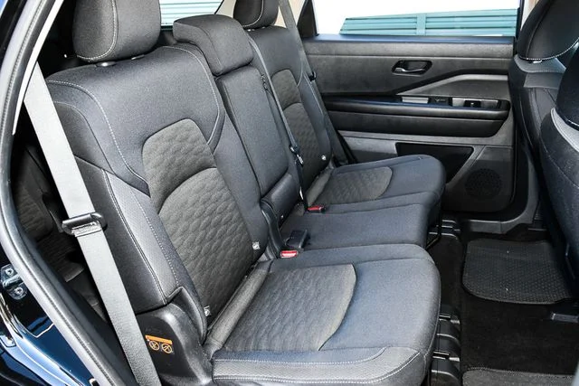 Used 2023 Black Nissan SV image 28