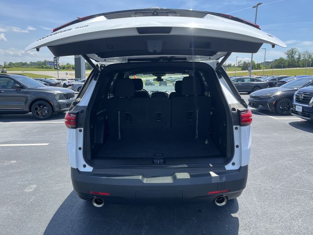 Used 2023 White Chevrolet LT image 30