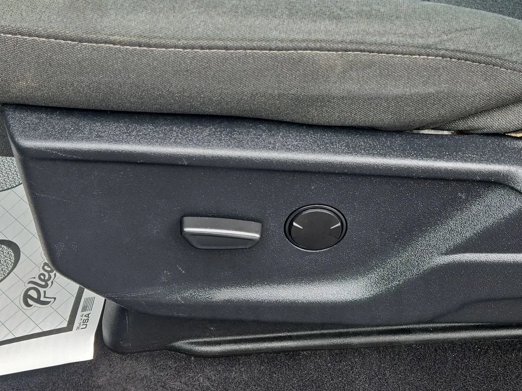 Used 2023 Black Ford XLT image 23