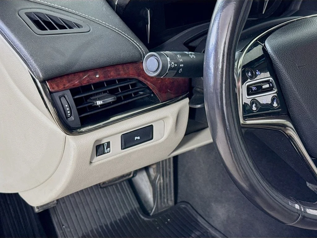Used 2018 Gray Cadillac 2.0L Turbo Luxury image 11