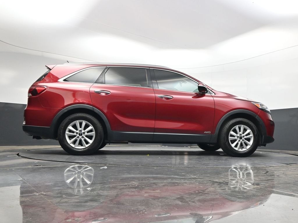 Used 2020 Red Kia LX image 38