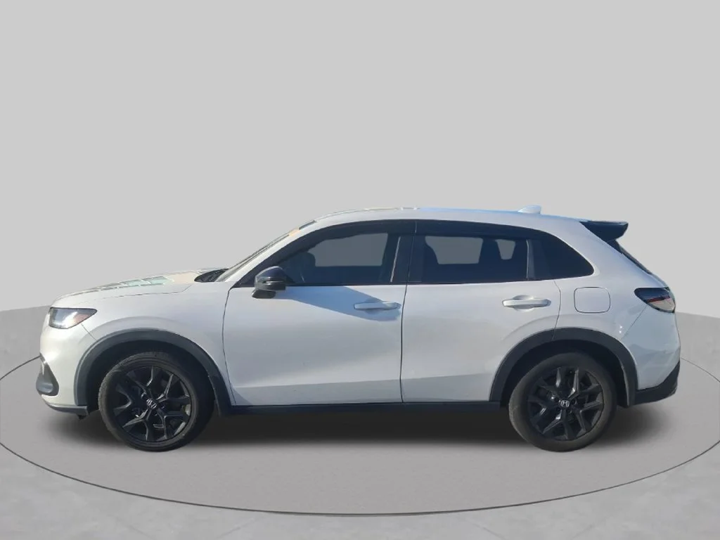 Used 2025 White Honda Sport image 9