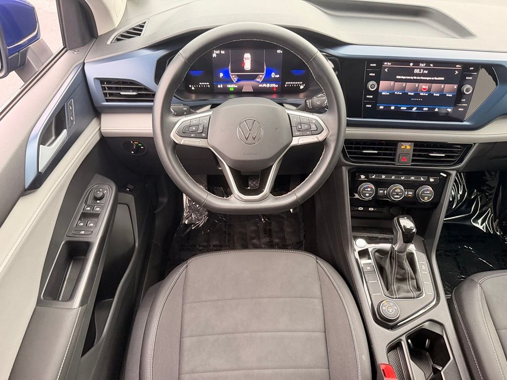 Used 2024  Volkswagen 1.5T SE image 18