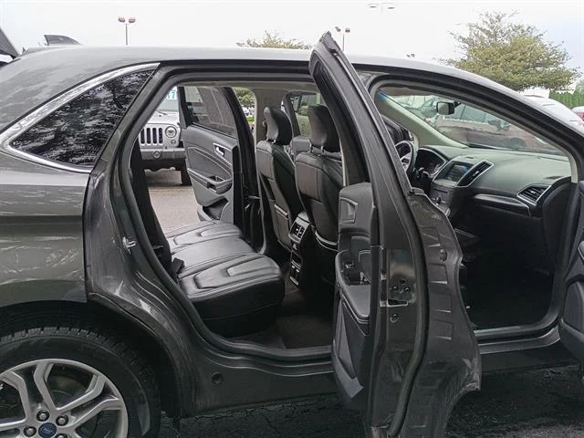 Used 2016 Magnetic Ford Titanium image 14
