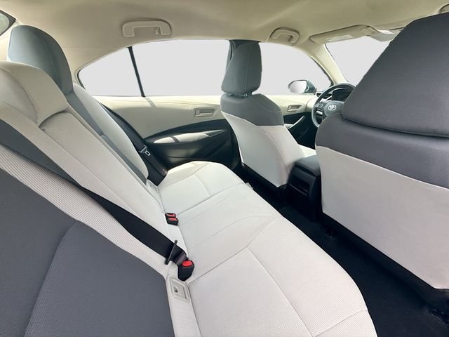 Used 2022  Toyota LE image 25