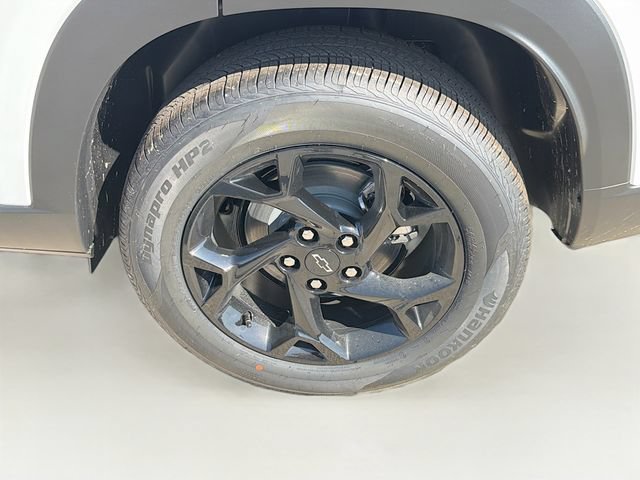 2026 Chevrolet Trax LT - Photo 32