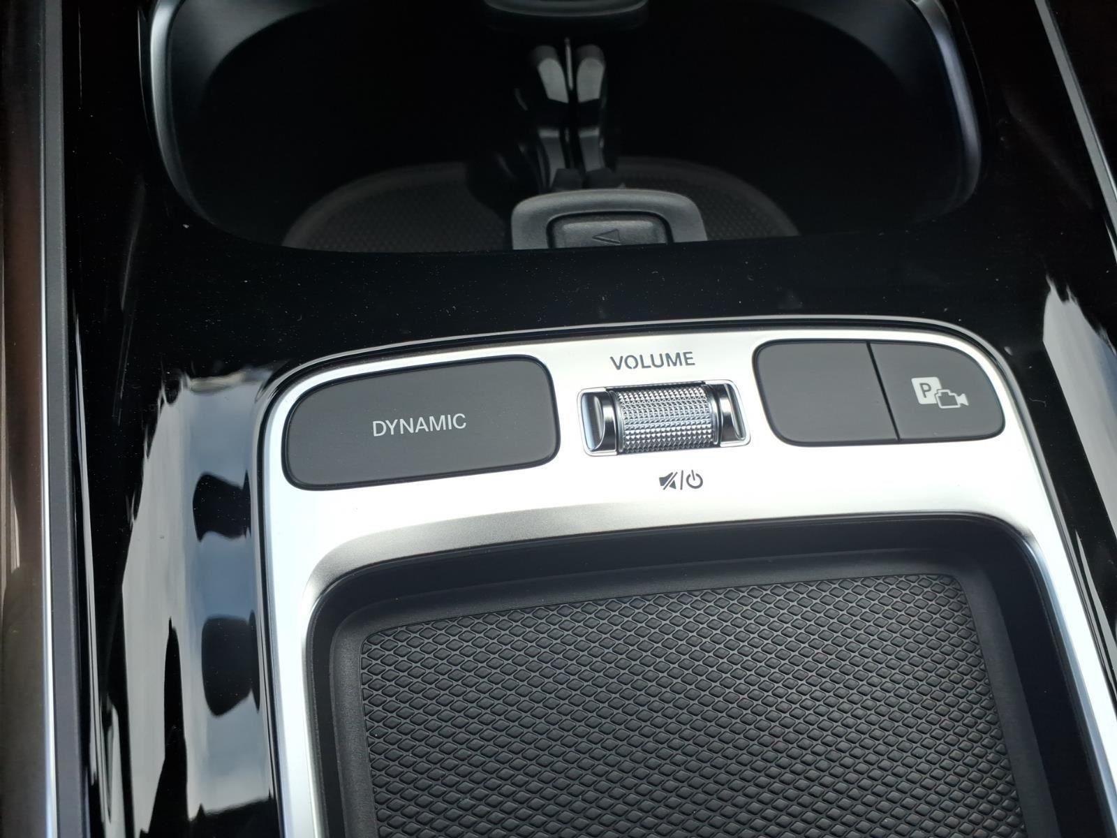 New 2026 Polar White Mercedes-Benz GLA 250 image 29